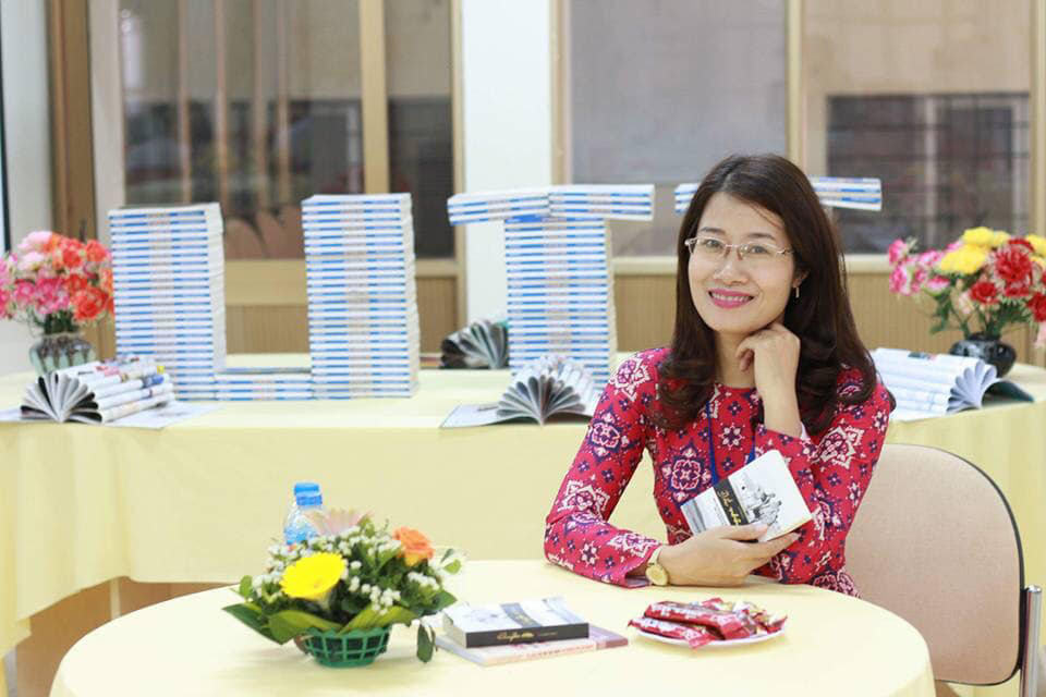 Cô giáo Nguyễn Thị Thu Hằng - Người truyền lửa cho nhiều thế hệ sinh viên UTT