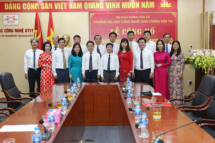 Hội đồng trường Trường Đại học Công nghệ GTVT nhiệm kỳ 2020 - 2025