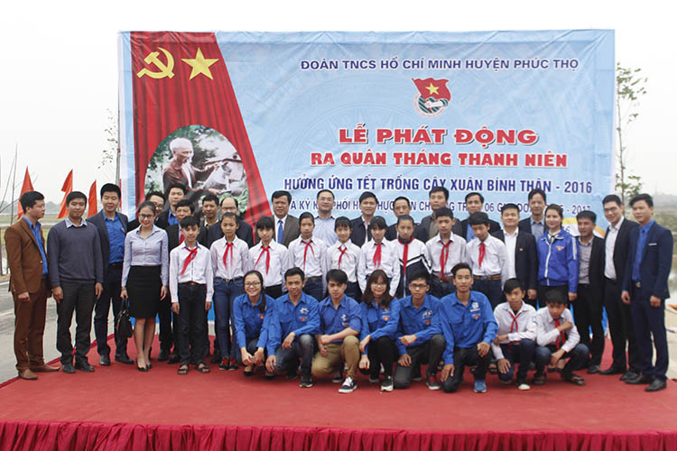 Tuổi trẻ Trường Đại học Công nghệ GTVT dự Lễ phát động ra quân Tháng thanh niên năm 2016