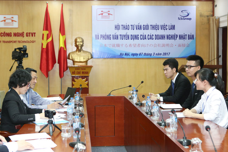 Hội thảo tư vấn giới thiệu việc làm và phỏng vấn tuyển dụng của các doanh nghiệp Nhật Bản