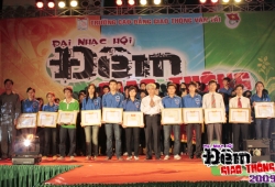 Rực rỡ sắc màu Đại nhạc hội Đêm giao thông 2009