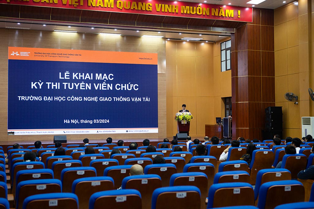 Khai mạc kỳ thi tuyển viên chức Trường ĐH Công nghệ GTVT