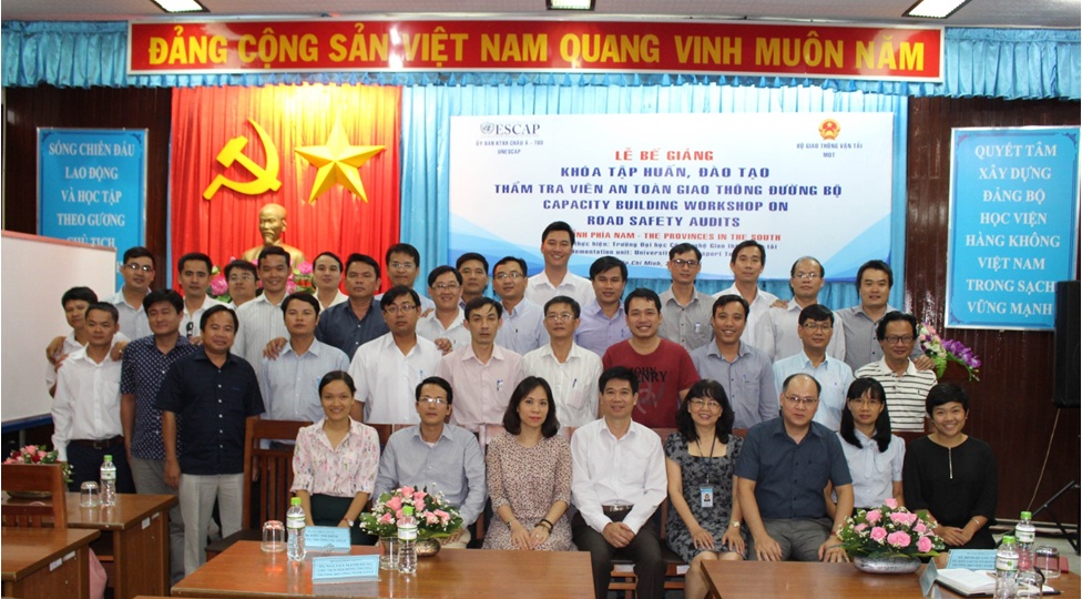 Bế giảng Khoá đào tạo Thẩm tra viên An toàn GTVT khu vực phía Nam – đợt 1 năm 2017