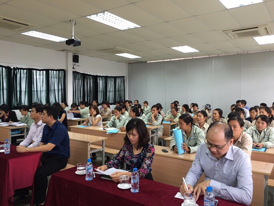 Khai giảng lớp đào tạo trình độ sơ cấp công nhân kỹ thuật công nghệ duy trì vệ sinh môi trường