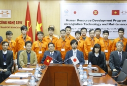 Lễ bế giảng khoá đào tạo về kỹ thuật Logistics