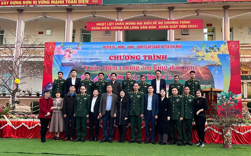 Chương trình hoạt động thiện nguyện nơi vùng cao biên giới