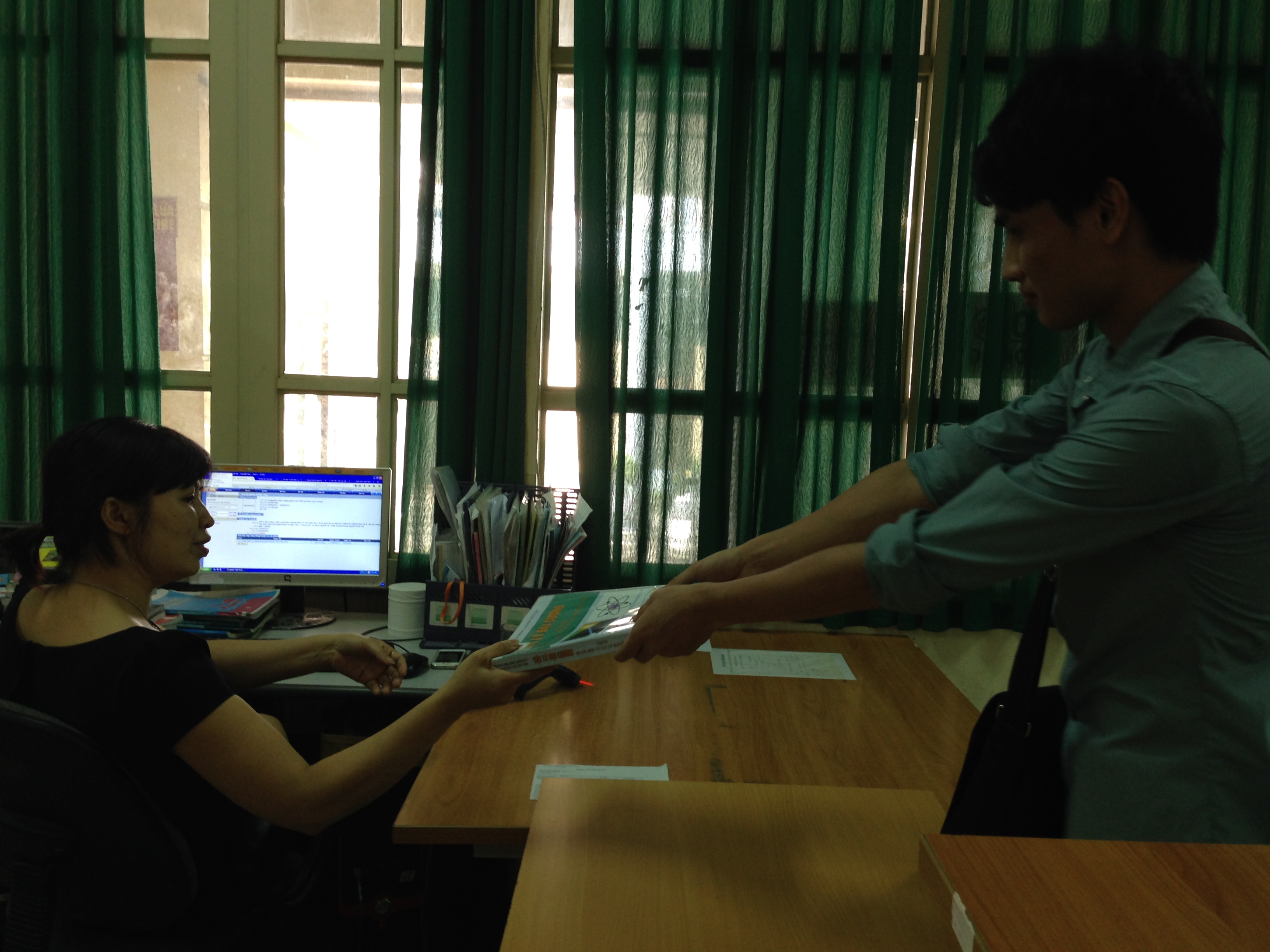 QUY TRÌNH MƯỢN SÁCH MANG VỀ