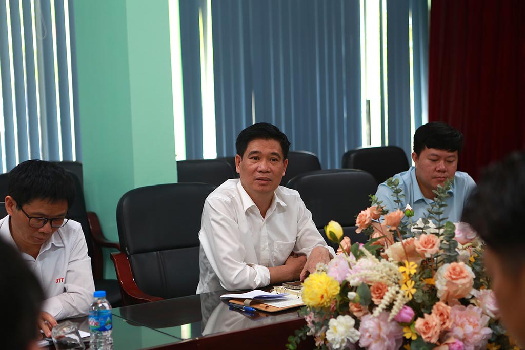 Trường ĐH Công nghệ GTVT tiếp và làm việc với Nghiệp đoàn Sanai (Nhật Bản)