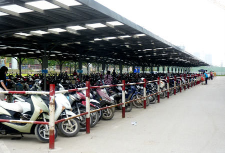 Thông báo chuyển bãi để xe Giảng viên, sinh viên sang bãi để xe mới