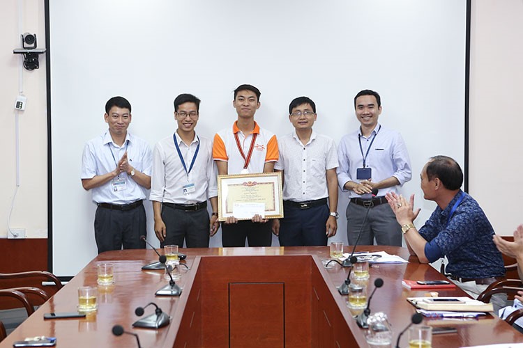 Thông báo mở lớp ôn luyện thi Olympic Cơ học kết cấu Ứng dụng tin học trong cơ học kết cấu