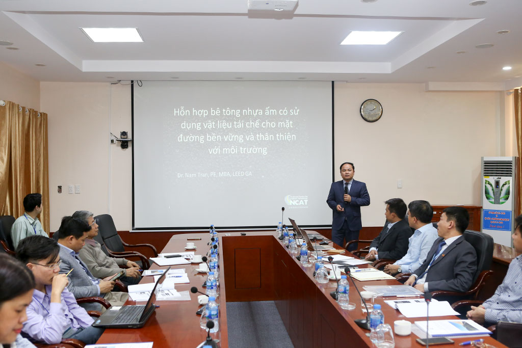 Hội thảo Khoa học Các tính năng của Bê tông Asphalt tái chế ấm năm 2019