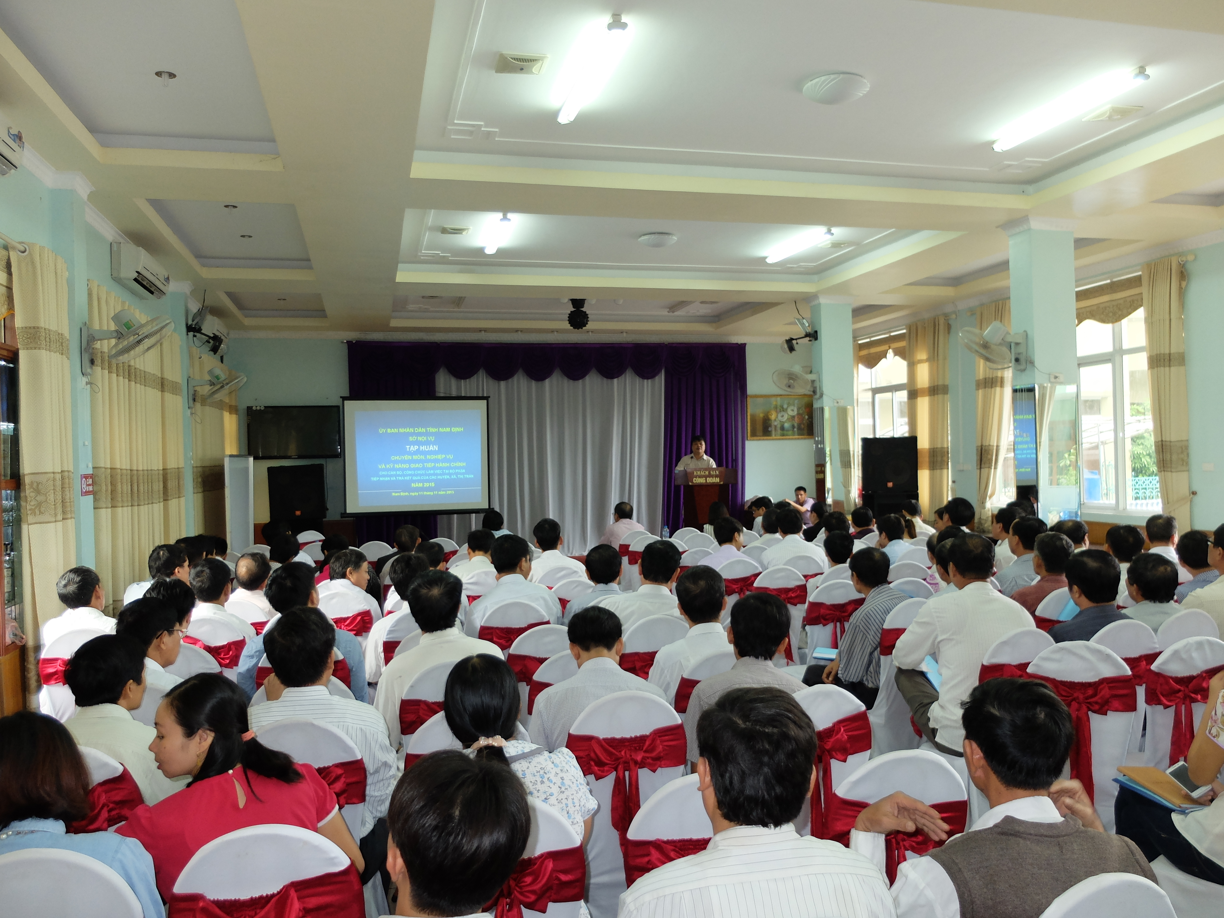 Hướng dẫn Đánh giá, phân loại công chức, viên chức năm 2016