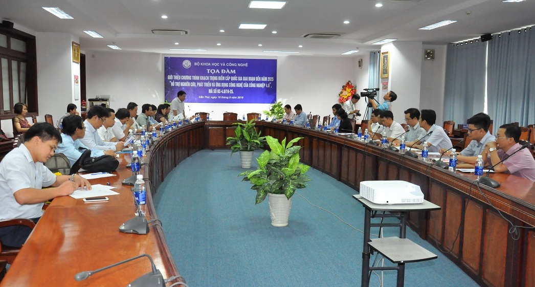 Thông báo và Hướng dẫn đề xuất đề tài/dự án thuộc Chương trình KH&CN trọng điểm cấp quốc gia giai đoạn đến năm 2025 "Hỗ trợ nghiên cứu, phát triển và ứng dụng công nghệ của công nghiệp 4.0" thực hiện năm 2021