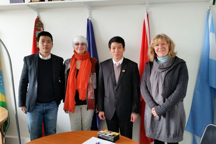 Đoàn công tác Trường Đại học Công nghệ GTVT thăm và làm việc với các đối tác  tại Cộng hòa Pháp