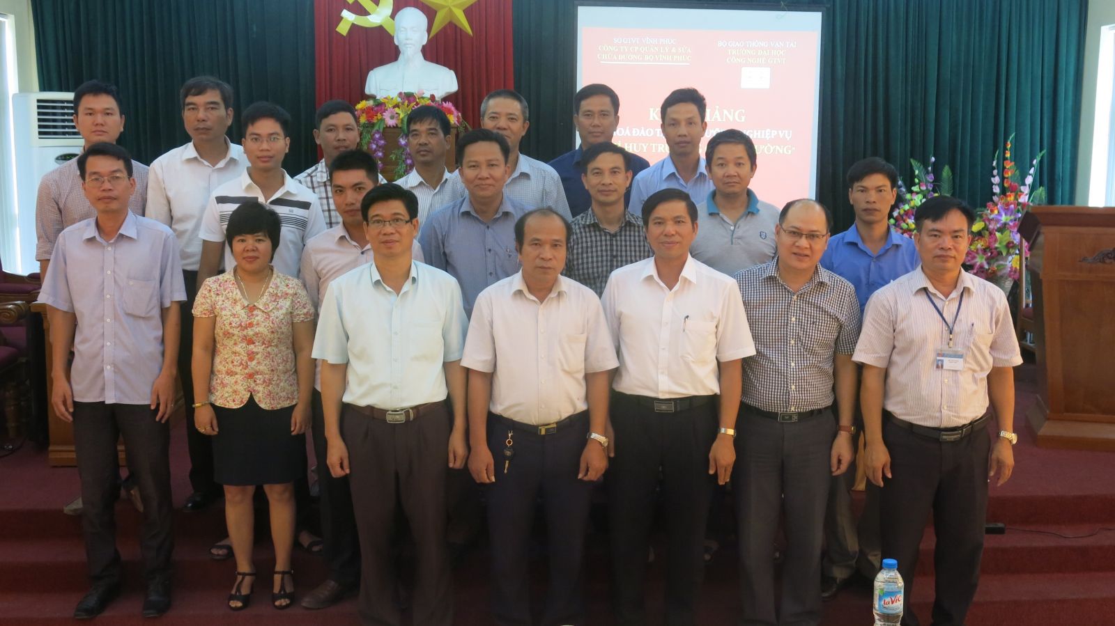 Khai giảng Khóa đào tạo bồi dưỡng nghiệp vụ Chỉ huy trưởng công trường tại Công ty CP Quản lý và sửa chữa đường bộ Vĩnh Phúc