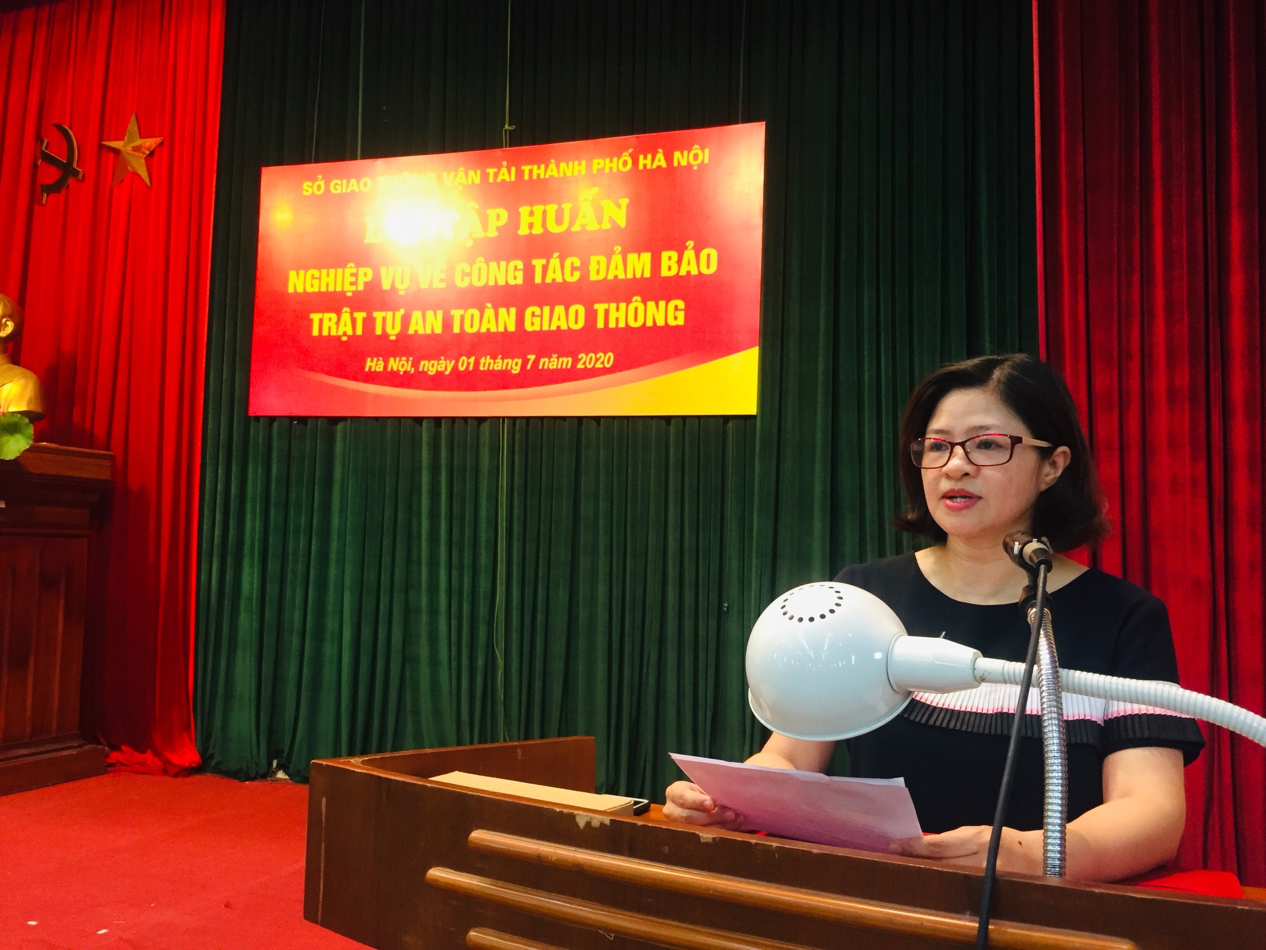 Tập huấn công tác bảo đảm trật tự an toàn giao thông đường bộ cho đội ngũ cán bộ, công chức, viên chức Sở GTVT Hà Nội