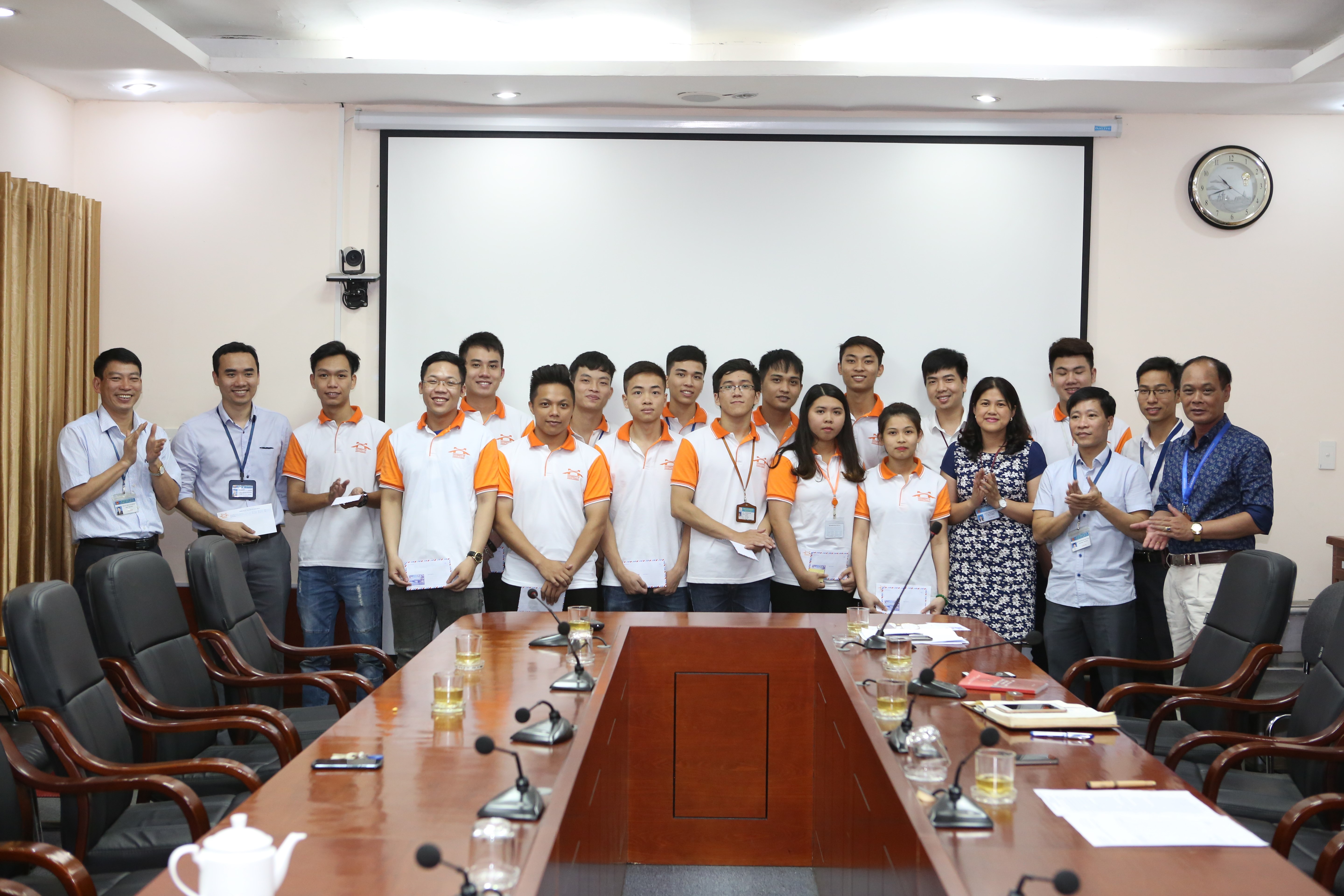 Thông báo mở lớp ôn luyện thi sinh viên giỏi môn ứng dụng tin học trong Địa kỹ thuật và môn Cơ học đất