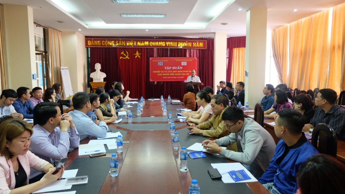 Tập huấn Nghiệp vụ và các quy định pháp luật cho người điều hành vận tải