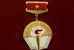 Thông báo về việc đề nghị xét tặng kỷ niệm chương "Vì sự nghiệp phát triển GTVT Việt Nam" và "Vì sự nghiệp phát triển giáo dục" năm 2015