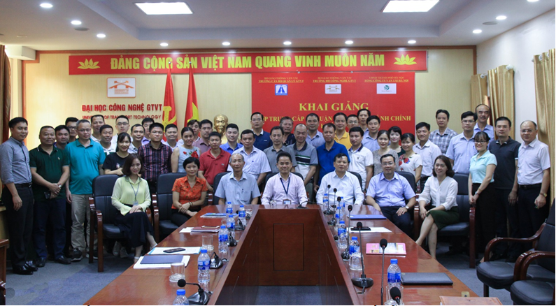 Khai giảng lớp Trung cấp Lý luận chính trị - Hành chính Khóa 86