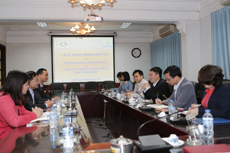 Lễ ký thỏa thuận hợp tác giữa Trường Đại học Công nghệ GTVT và Công ty Cổ phần tư vấn và đầu tư phát triển EDINS