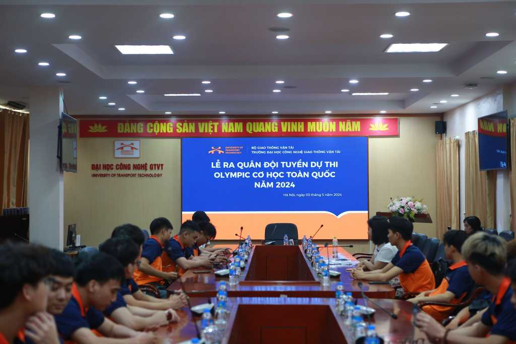 Lễ ra quân đội tuyển UTT dự thi Olympic Cơ học toàn quốc năm 2024