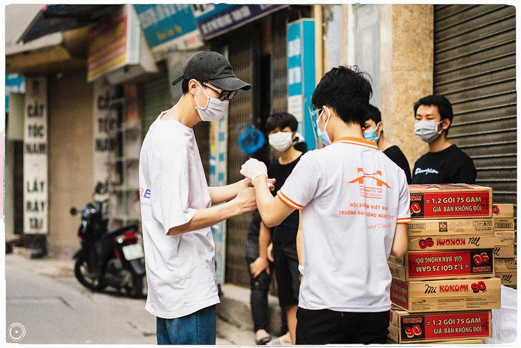ĐH Công nghệ Giao thông vận tải và những gói quà nghĩa tình trong đợt Covid-19