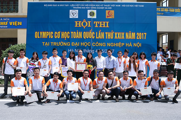 Sinh viên UTT thi đạt Huy chương Vàng và giành thắng lợi lớn tại cuộc thi Olympic Cơ học toàn quốc lần thứ XXIX - 2017