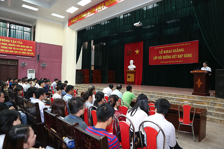 Thông báo tham dự Khóa học K95A Bồi dưỡng Lý luận chính trị dành cho đối tượng kết nạp Đảng năm 2018