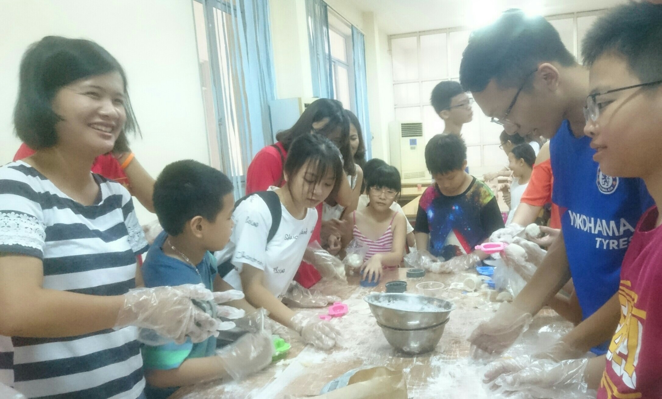 Chương trình “Trung thu cho em” tại phân hiệu Hà Nội