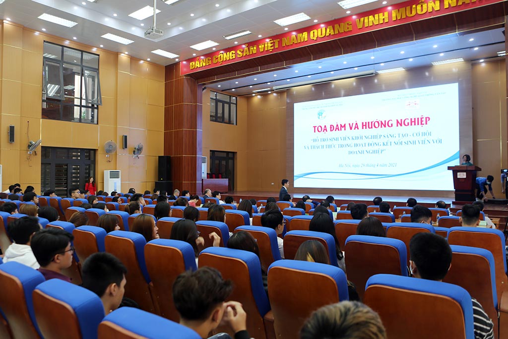 Tọa đàm “Hỗ trợ sinh viên khởi nghiệp sáng tạo - Cơ hội và thách thức trong hoạt động kết nối sinh viên với Doanh nghiệp”