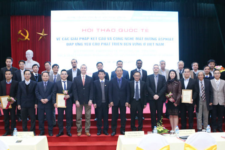 Hội thảo quốc tế về các giải pháp kết cấu và công nghệ mặt đường Asphalt ở Việt Nam
